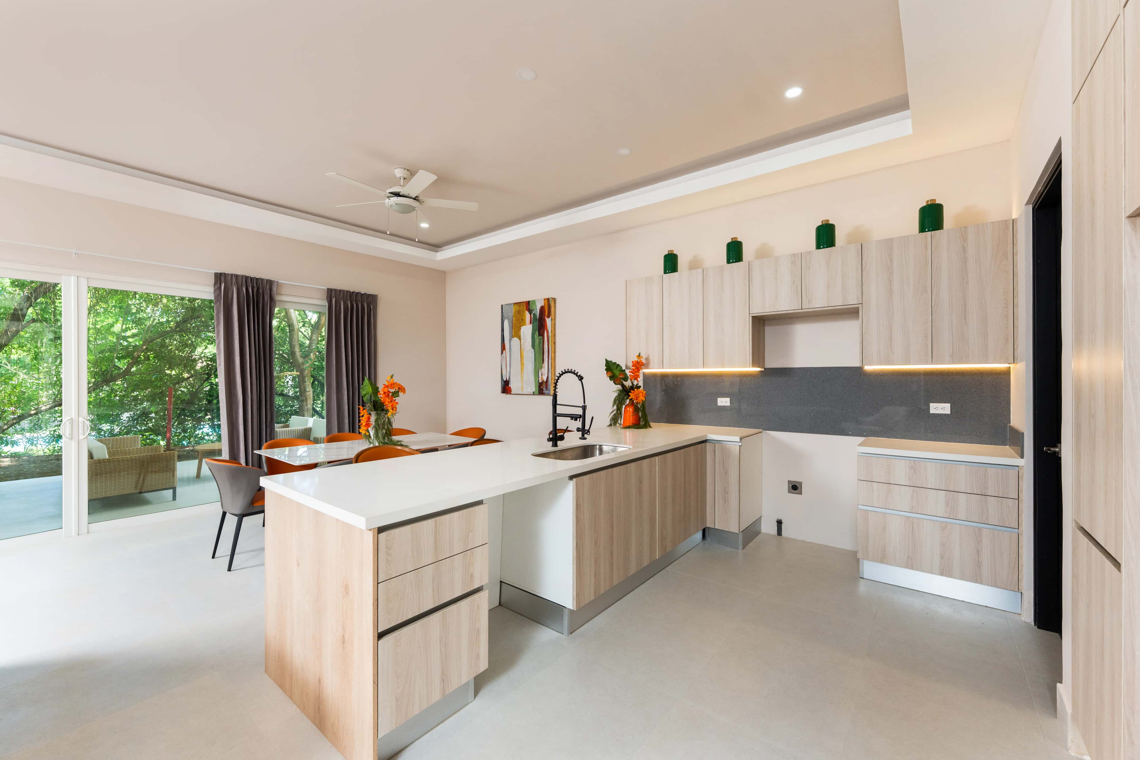 House 03 - Image 35