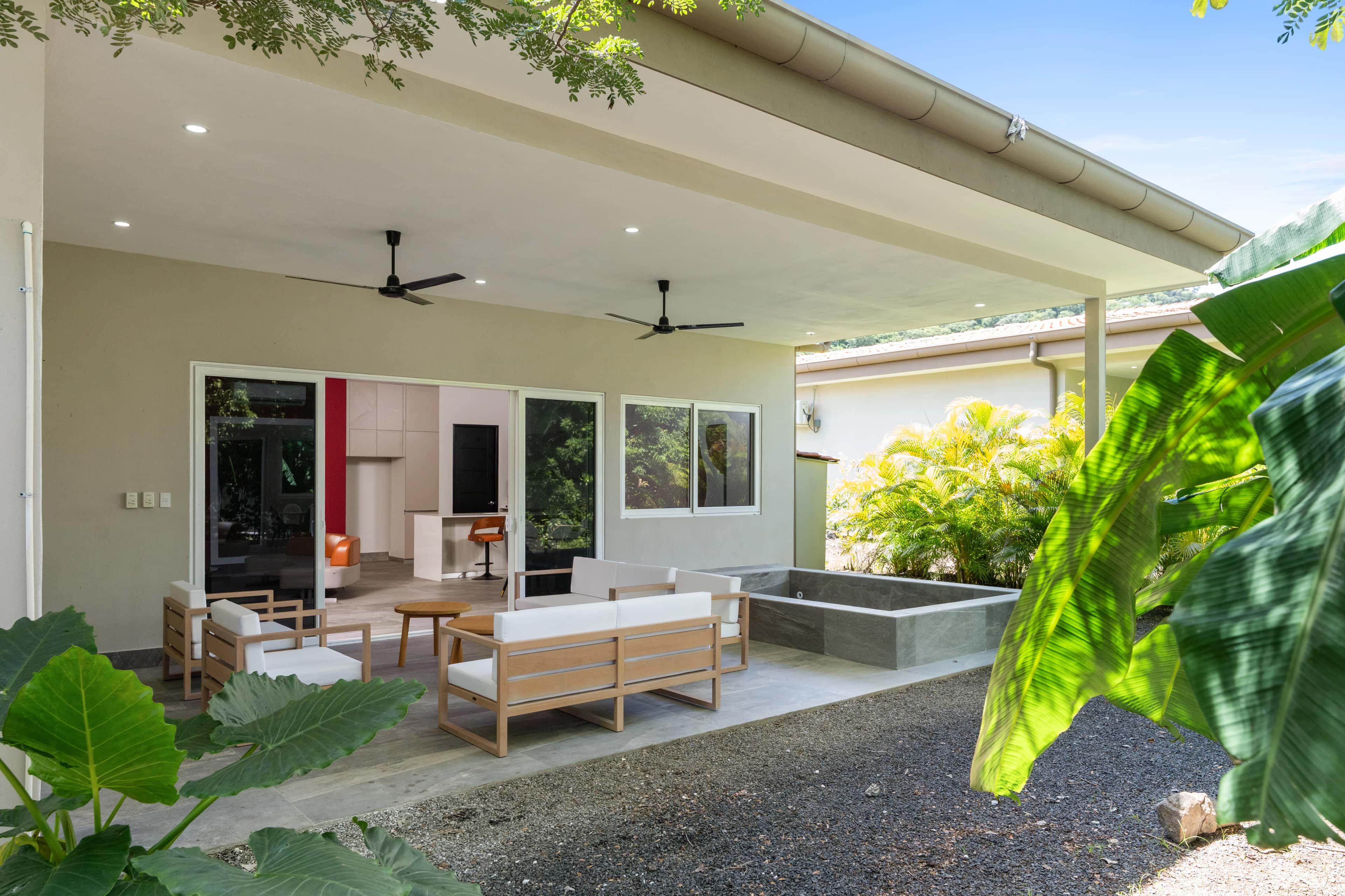 House 04 - Image 1
