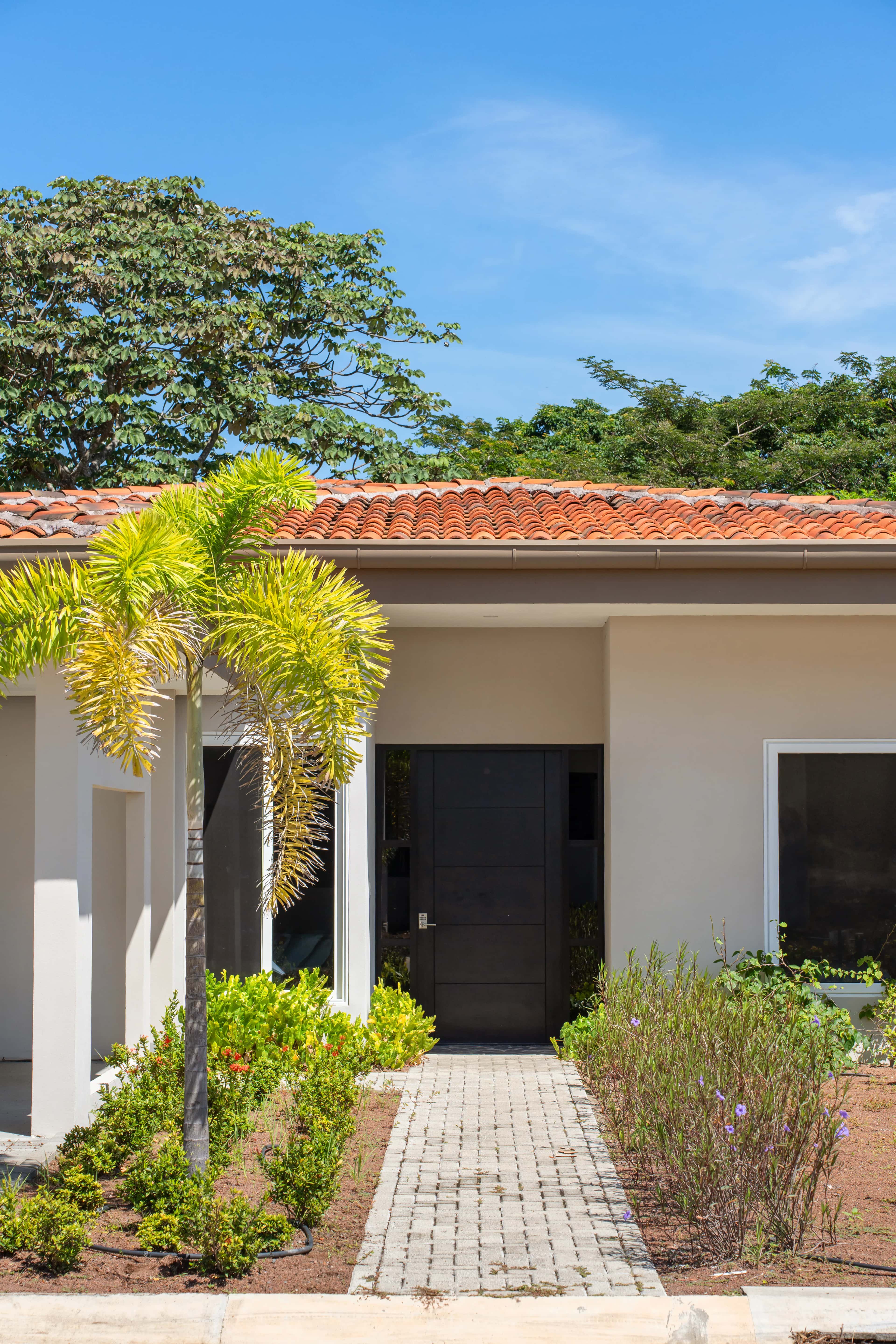 House 04 - Image 4