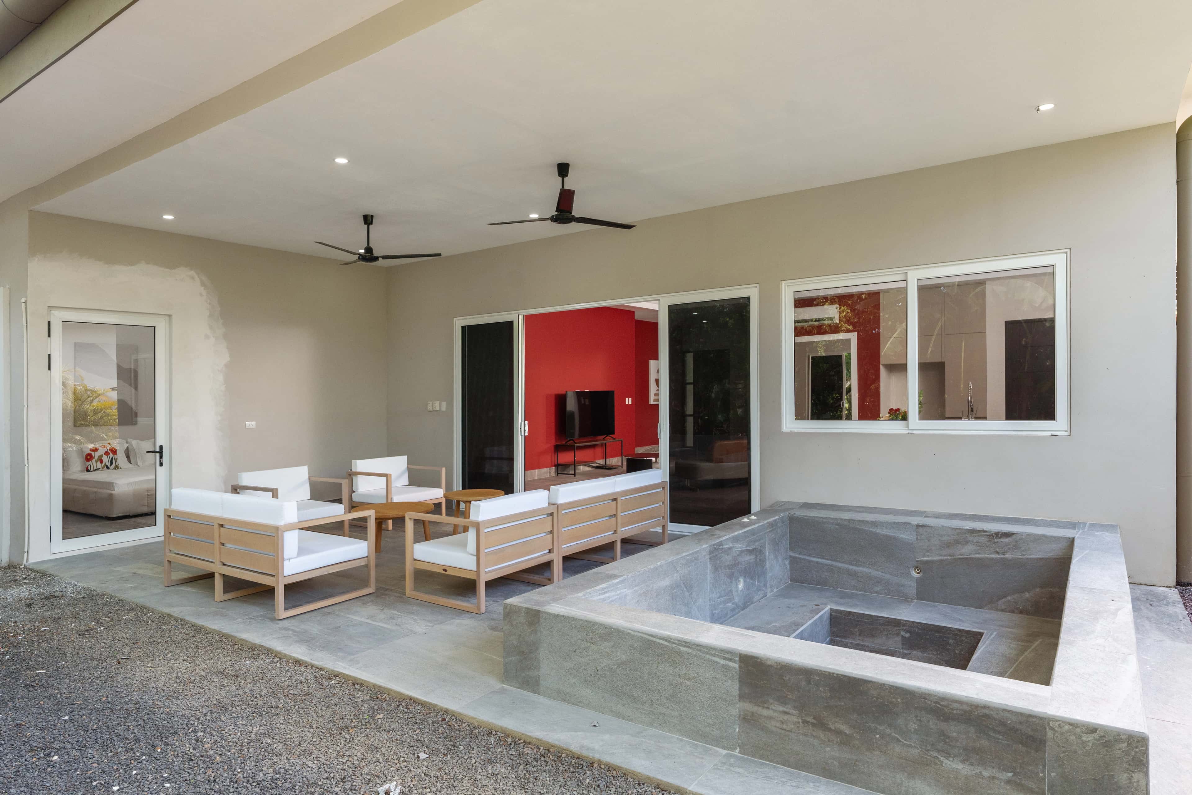 House 04 - Image 18