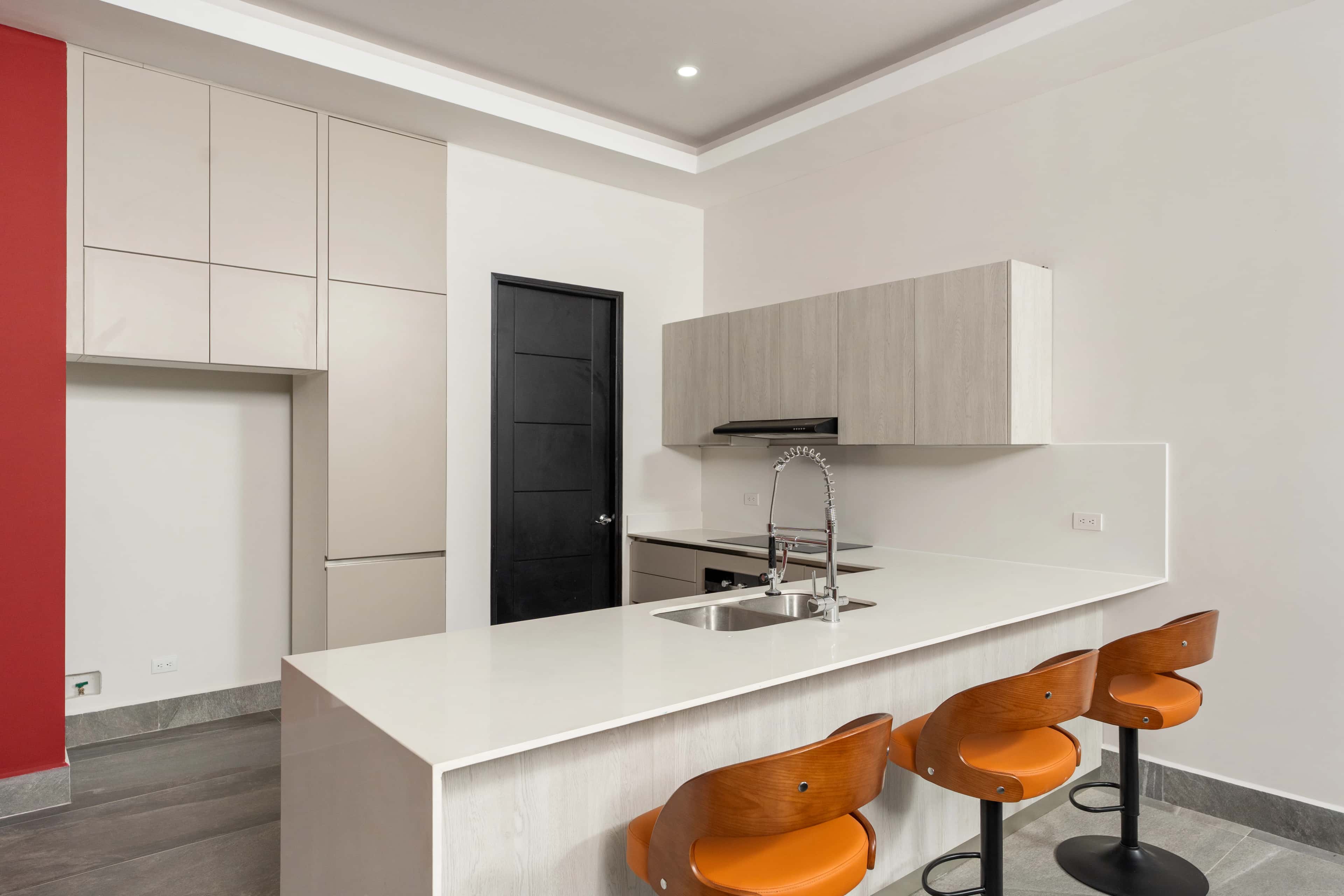 House 04 - Image 20