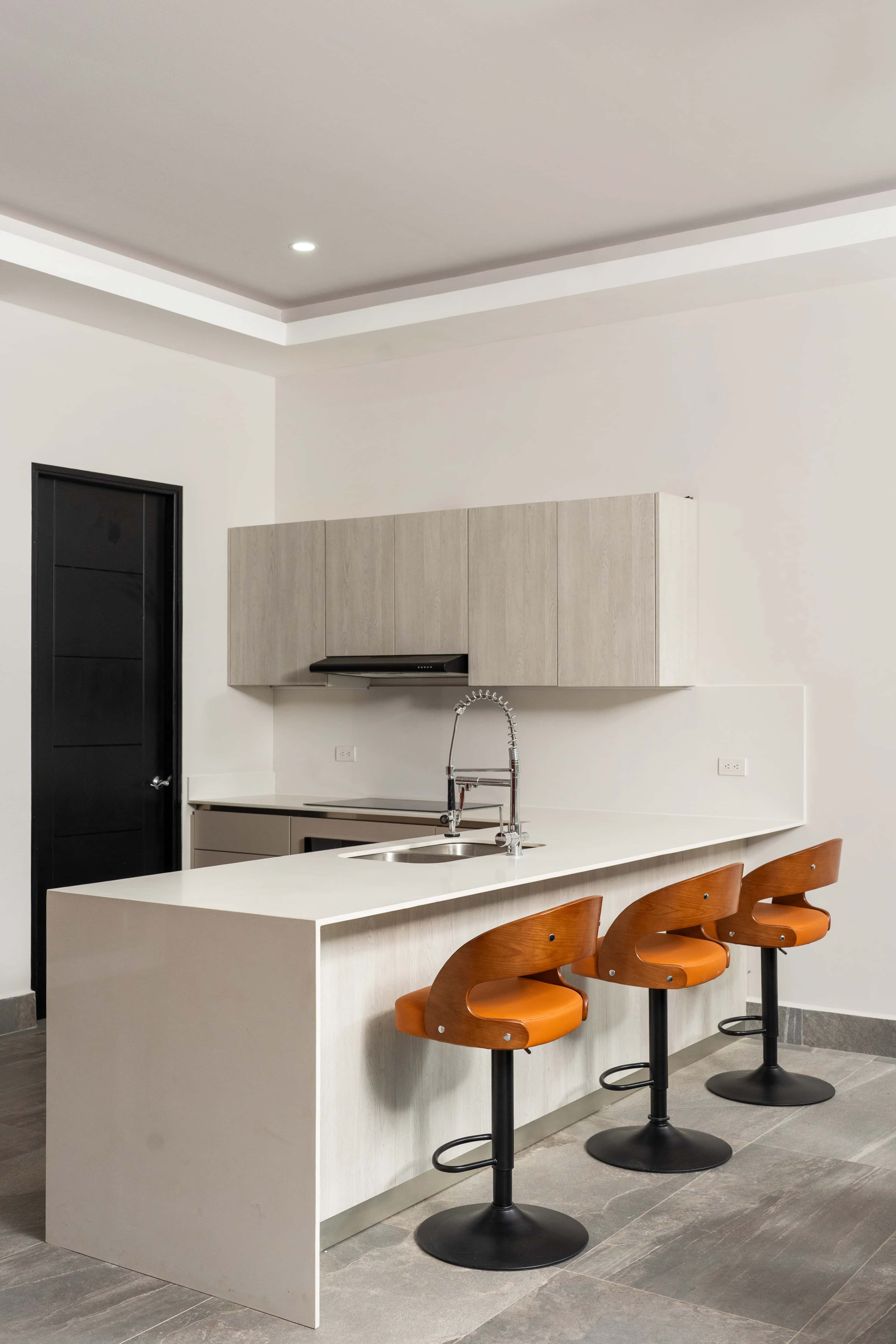 House 04 - Image 21