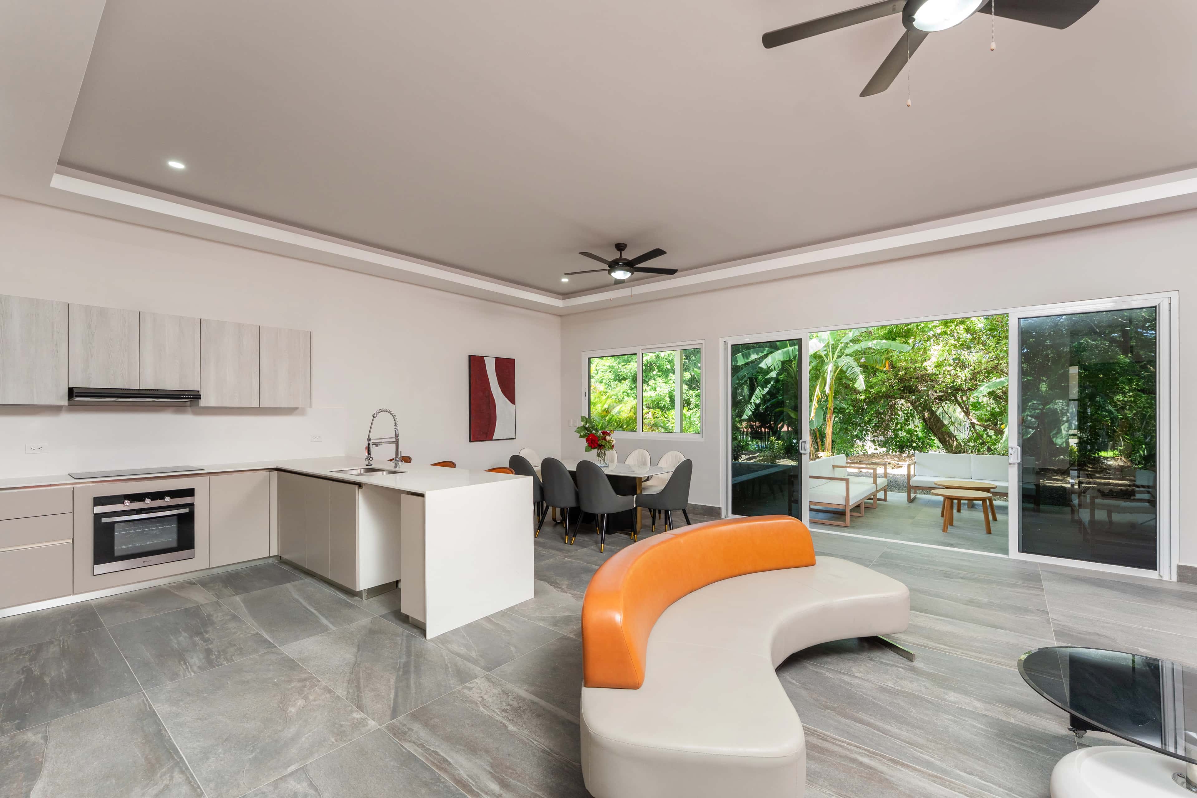 House 04 - Image 23
