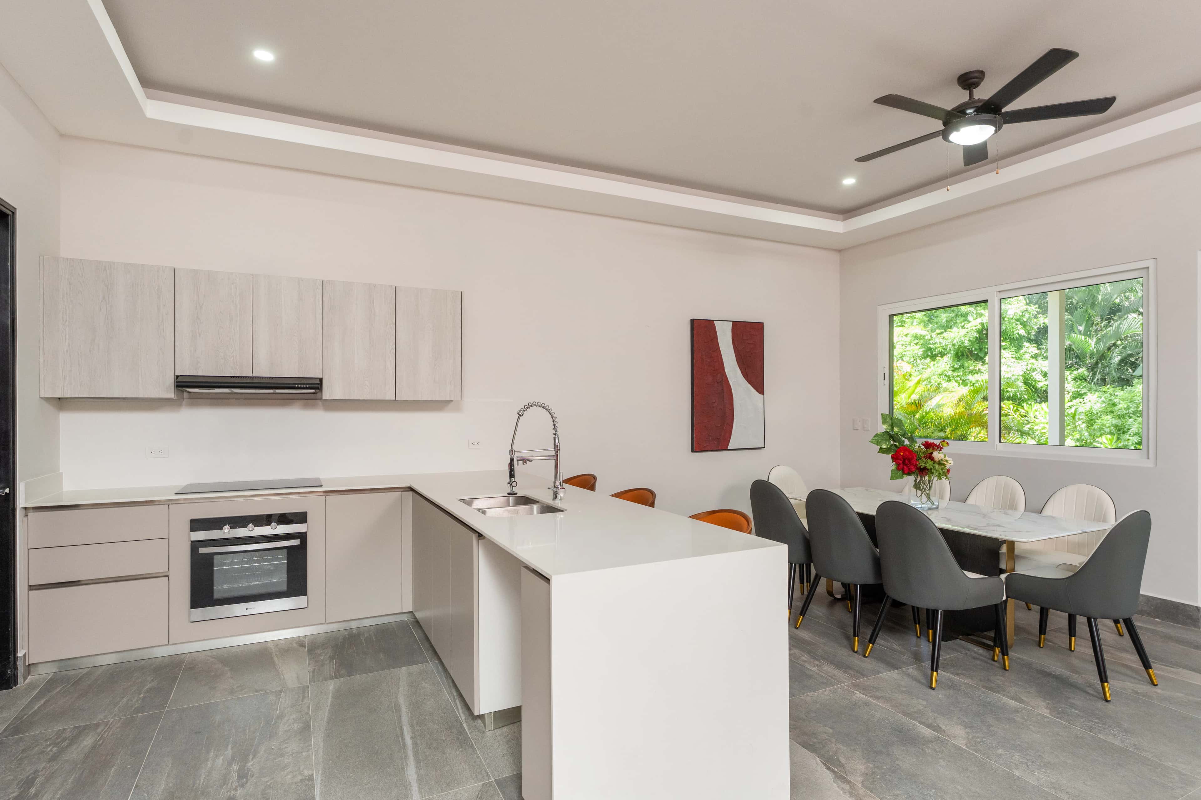 House 04 - Image 24