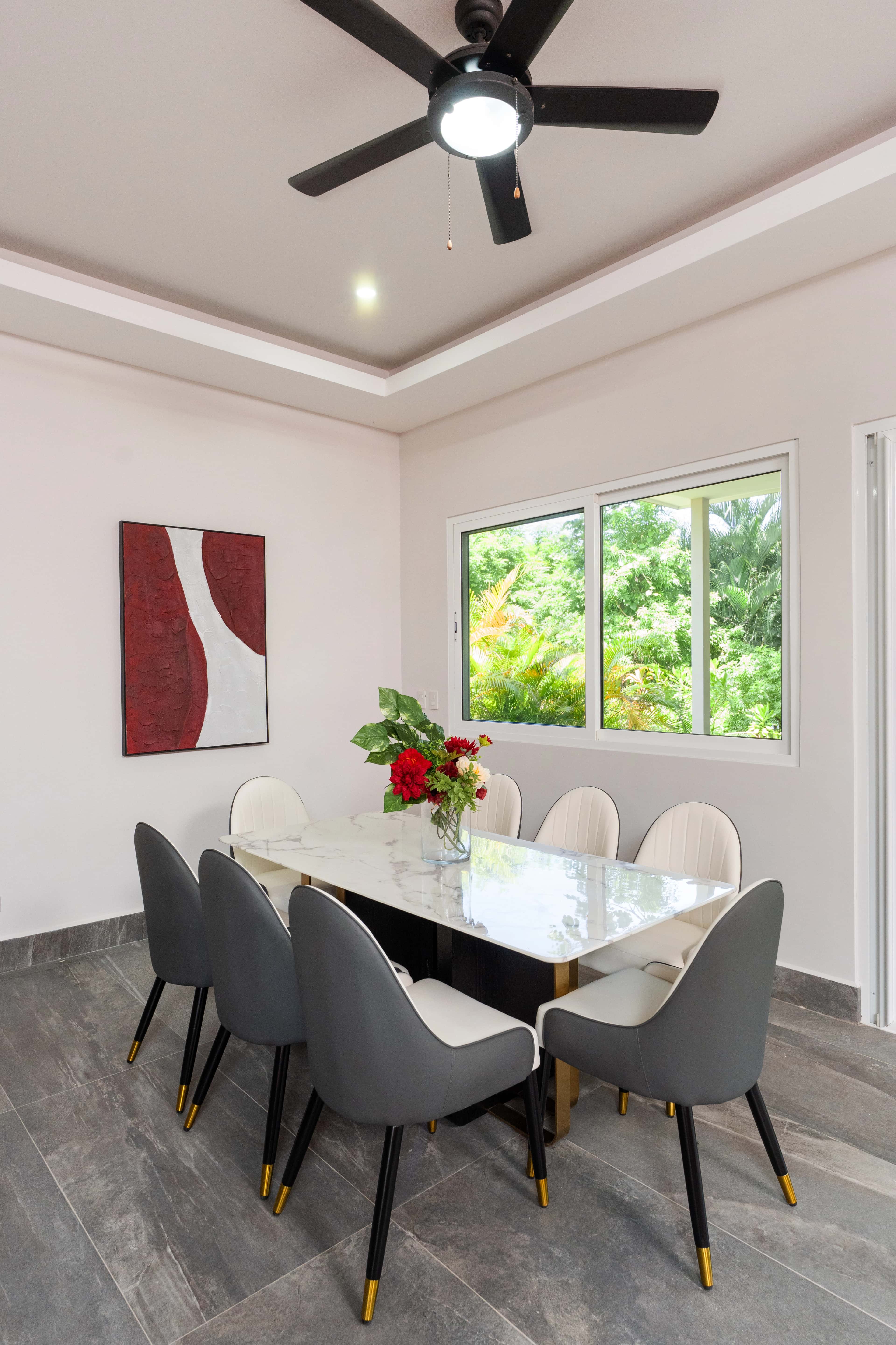 House 04 - Image 25