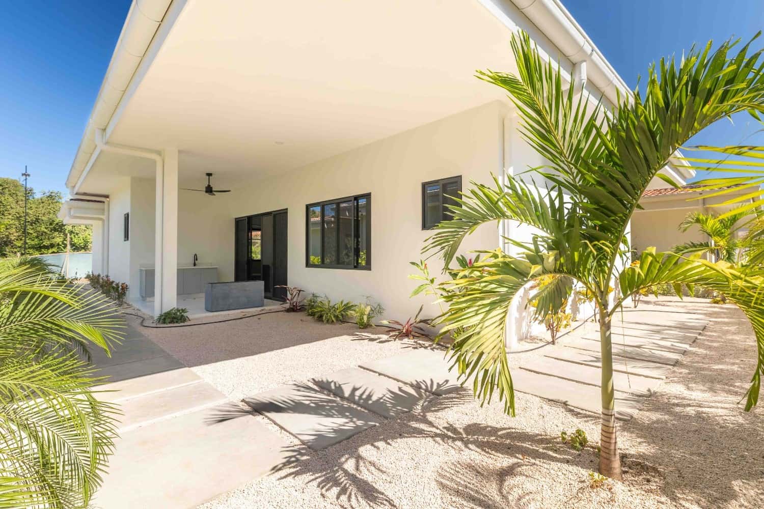 House 18 - Image 1
