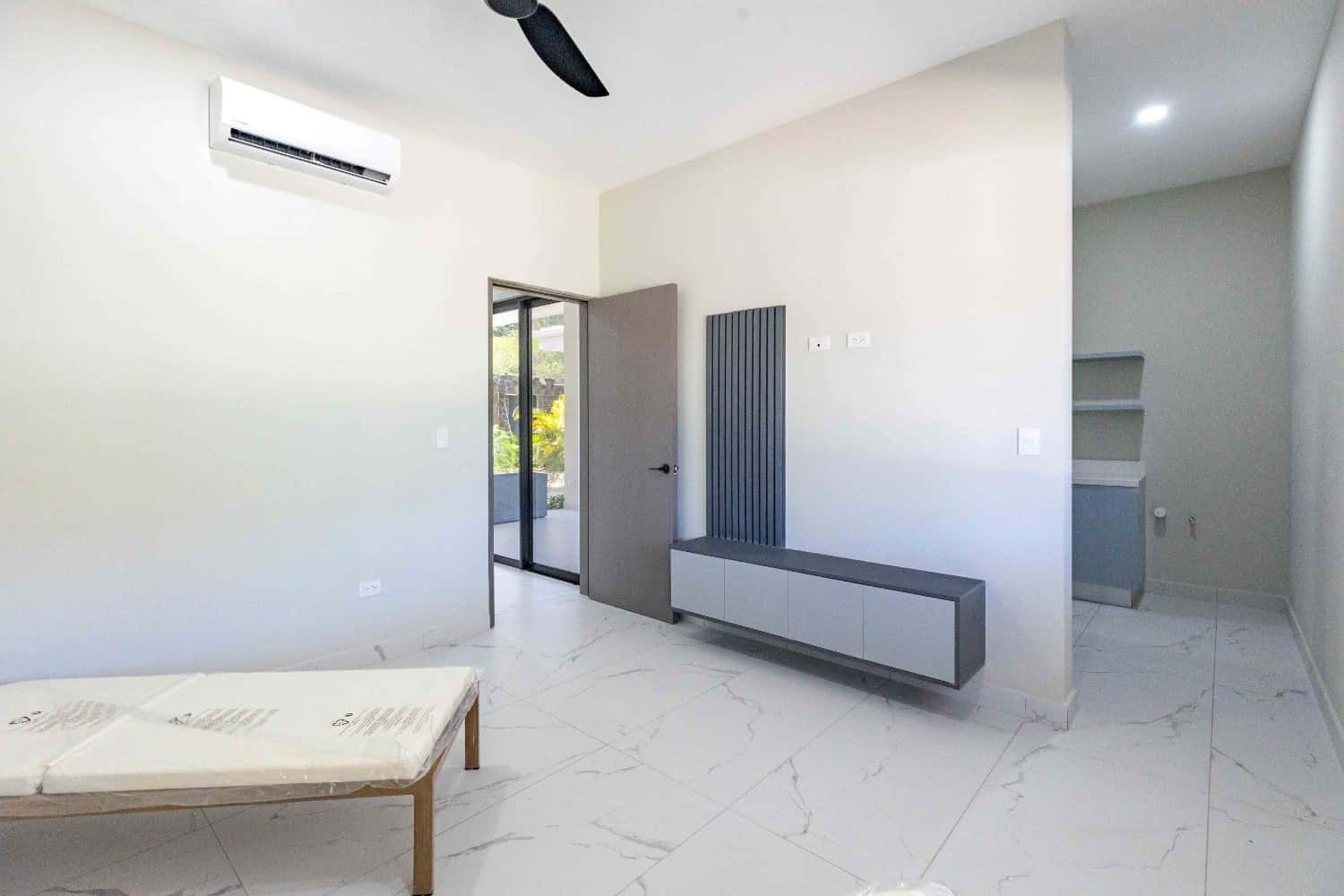 House 18 - Image 8