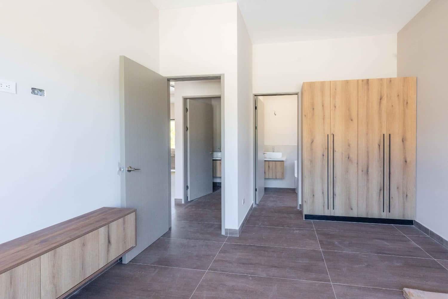 House 21 - Image 10