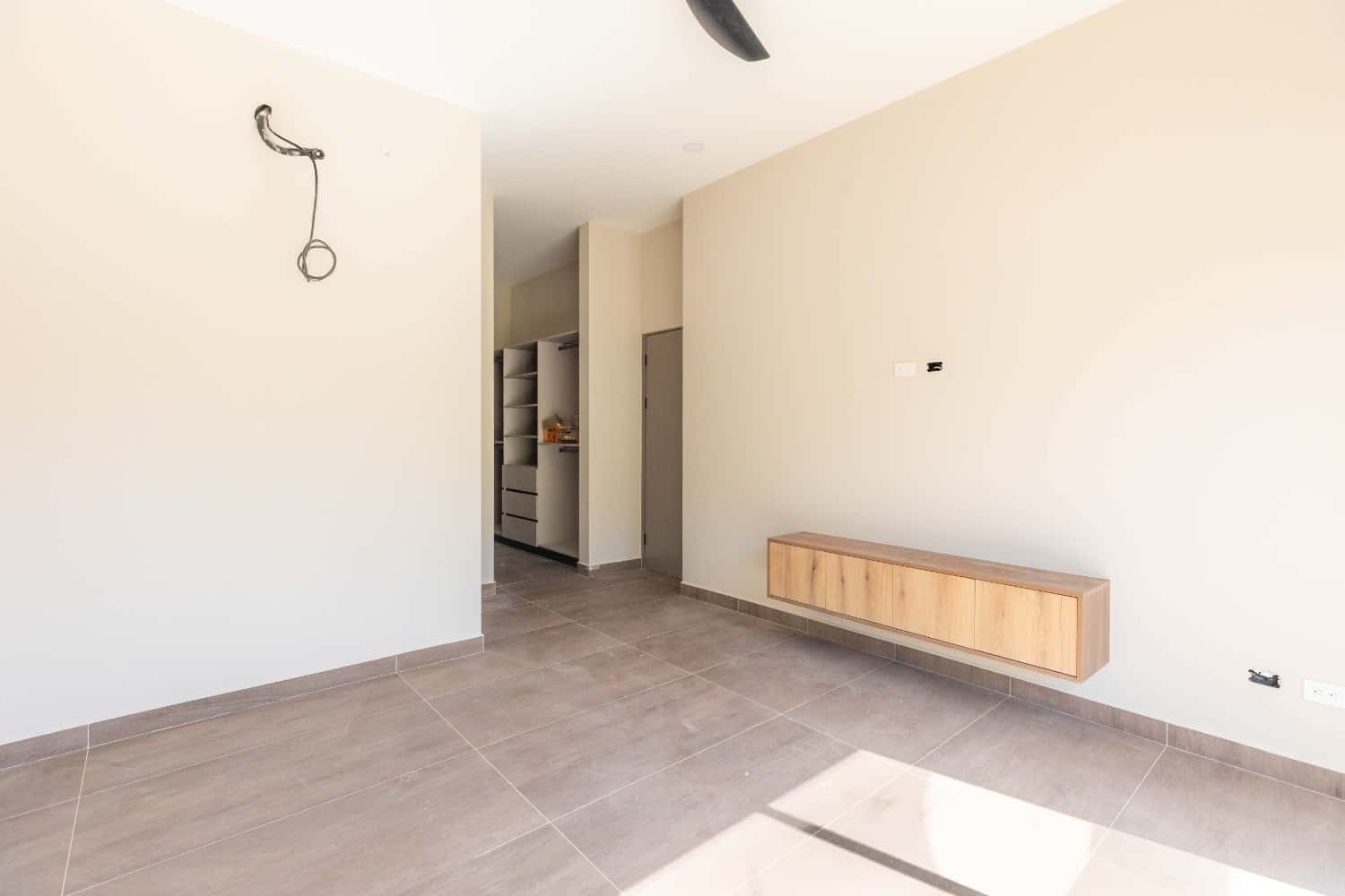 House 21 - Image 13
