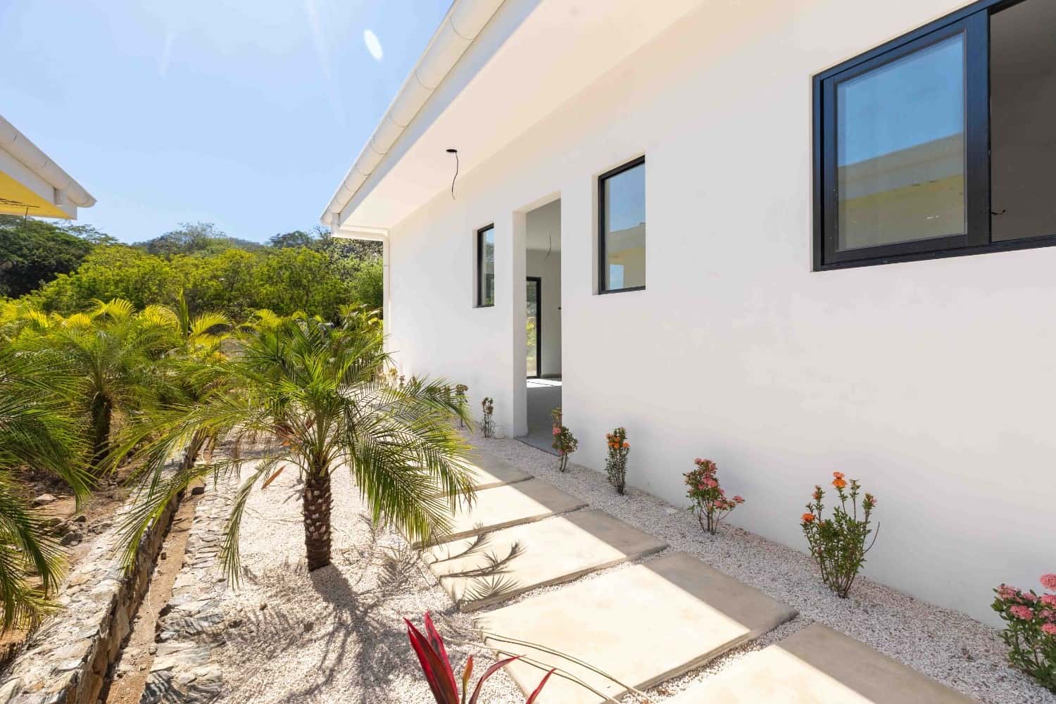 House 22 - Image 1