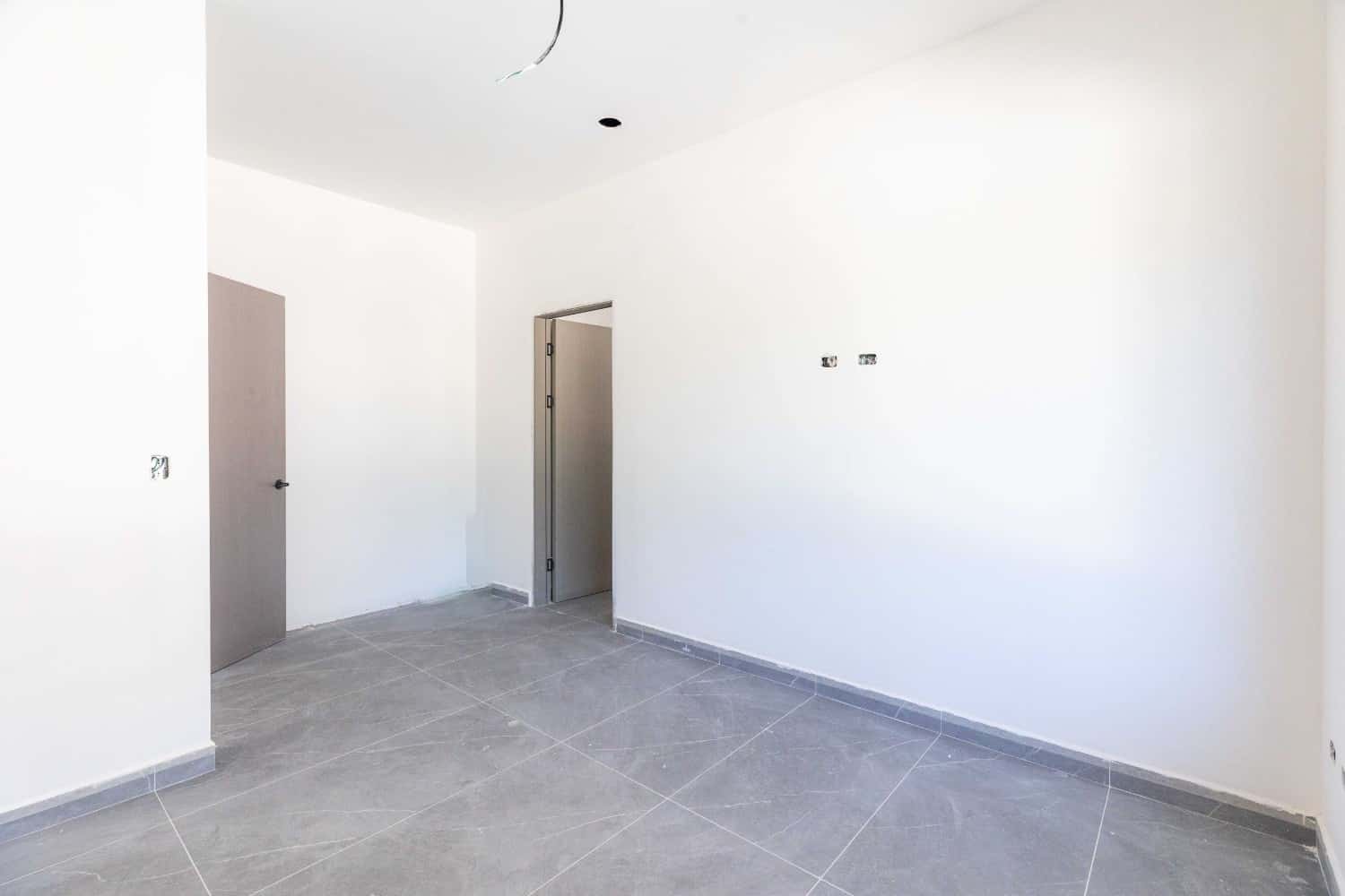 House 22 - Image 6