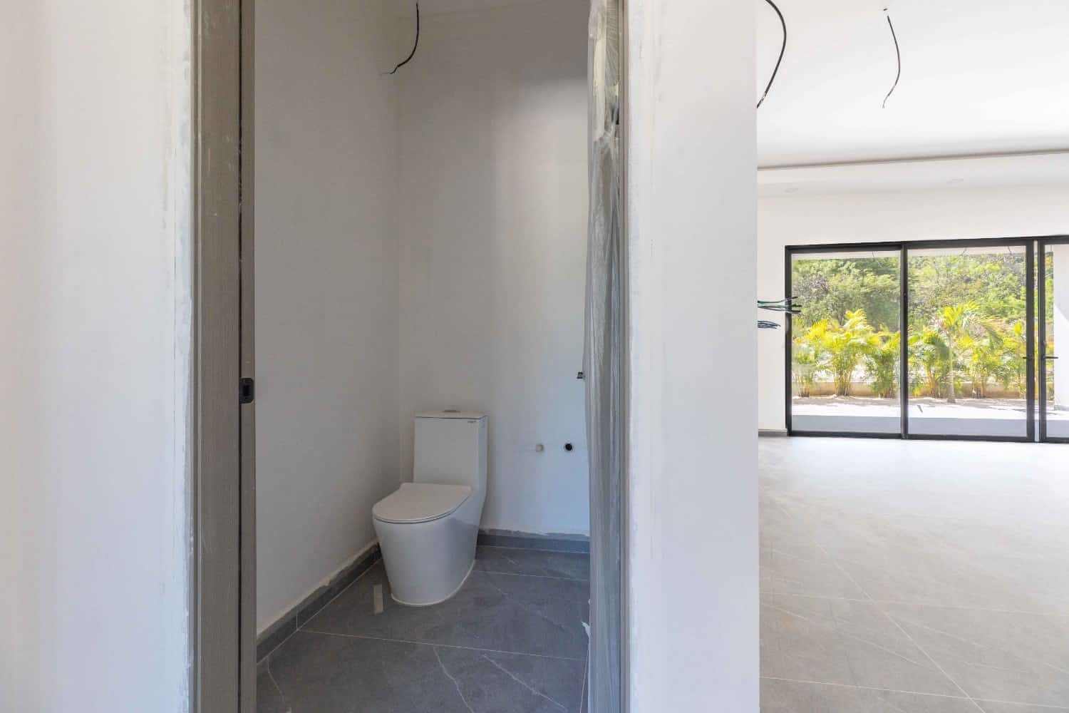 House 22 - Image 11