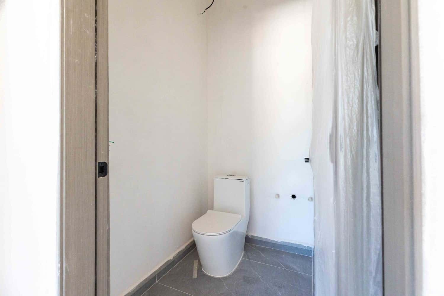 House 22 - Image 12