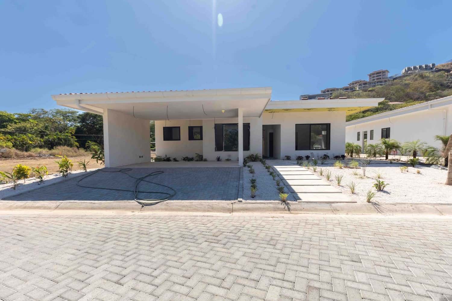 House 23 - Image 2